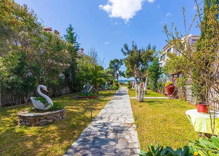 Galazia Akti Seaside